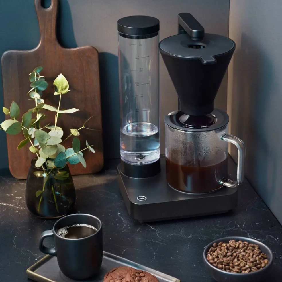 Performance Compact kaffetrakter CM8B-A100, svart