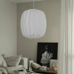 Prisma taklampe i lin 35 cm, hvit
