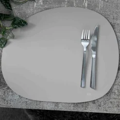 Raw bordbrikke, lysegrå