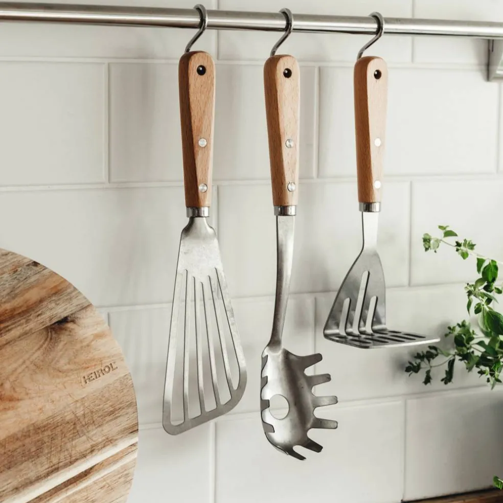 Rustfri stekespade med hull