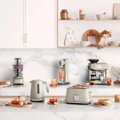 STA735ALM Toast Select™ Luxe brødrister, almond nougat
