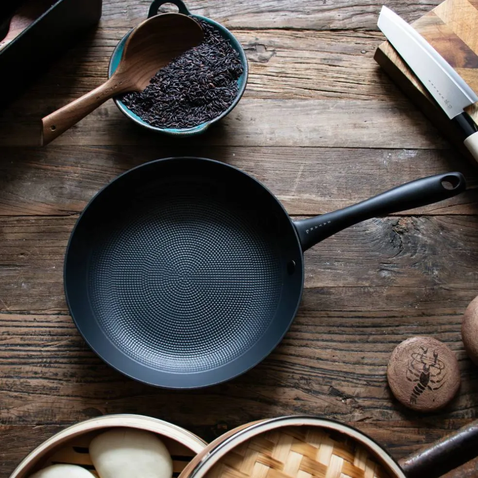 Stekepanne 32 cm, lettvektsstøpejern