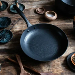 Stekepanne 32 cm, lettvektsstøpejern