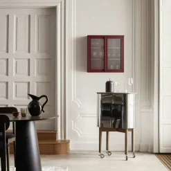 Store vegghengt vitrineskap 60 x 60 cm, bordeaux