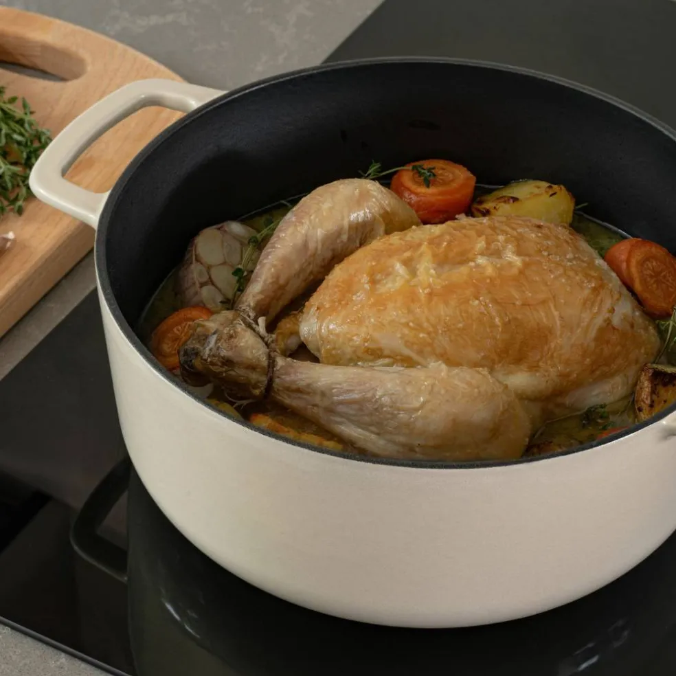 Støpejernsgryte med lokk 24 cm / 3,8 liter, cherry