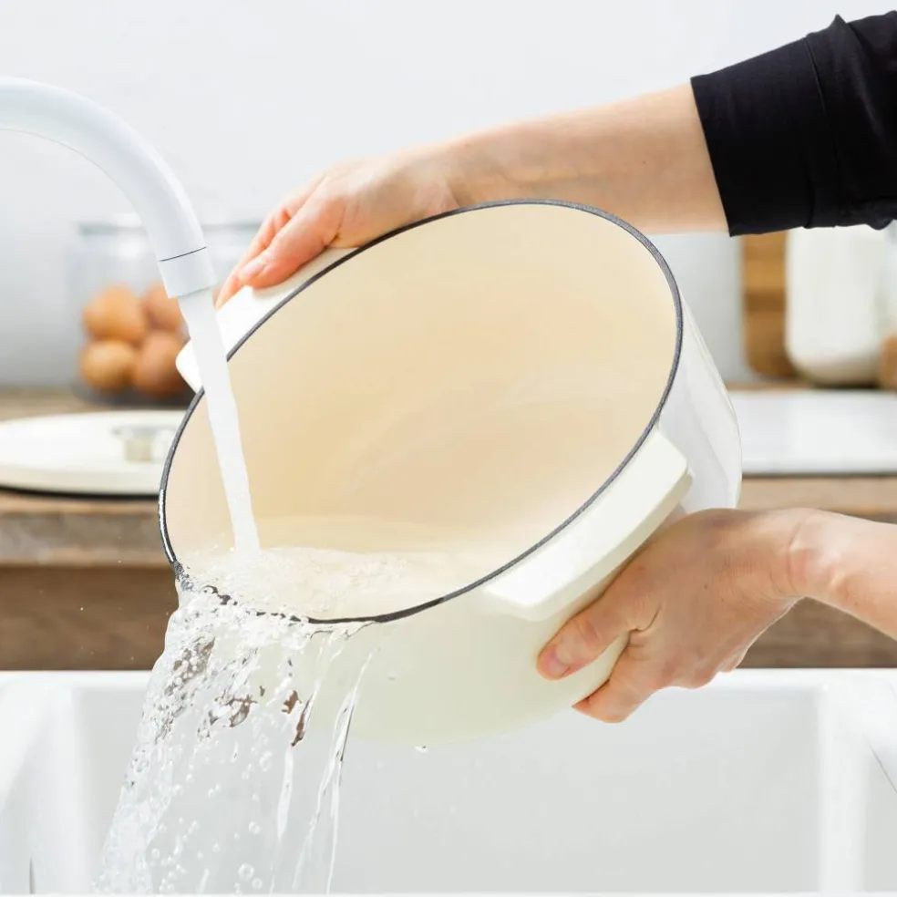 Støpejernsgryte oval 30 cm/5,6 liter, almond cream