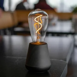 The Humble One bordlampe, oak