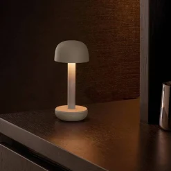 The Humble Two bordlampe, gold