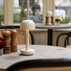 The Humble Two bordlampe, ivory