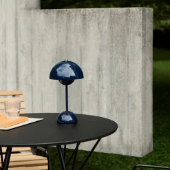 &Tradition Flowerpot VP9 bærbar lampe, grey beige