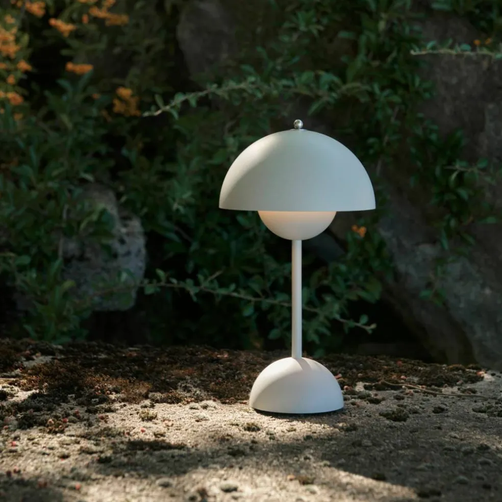 &Tradition Flowerpot VP9 bærbar lampe, grey beige