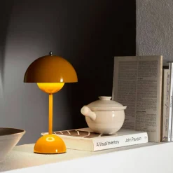 &Tradition Flowerpot VP9 bærbar lampe, grey beige