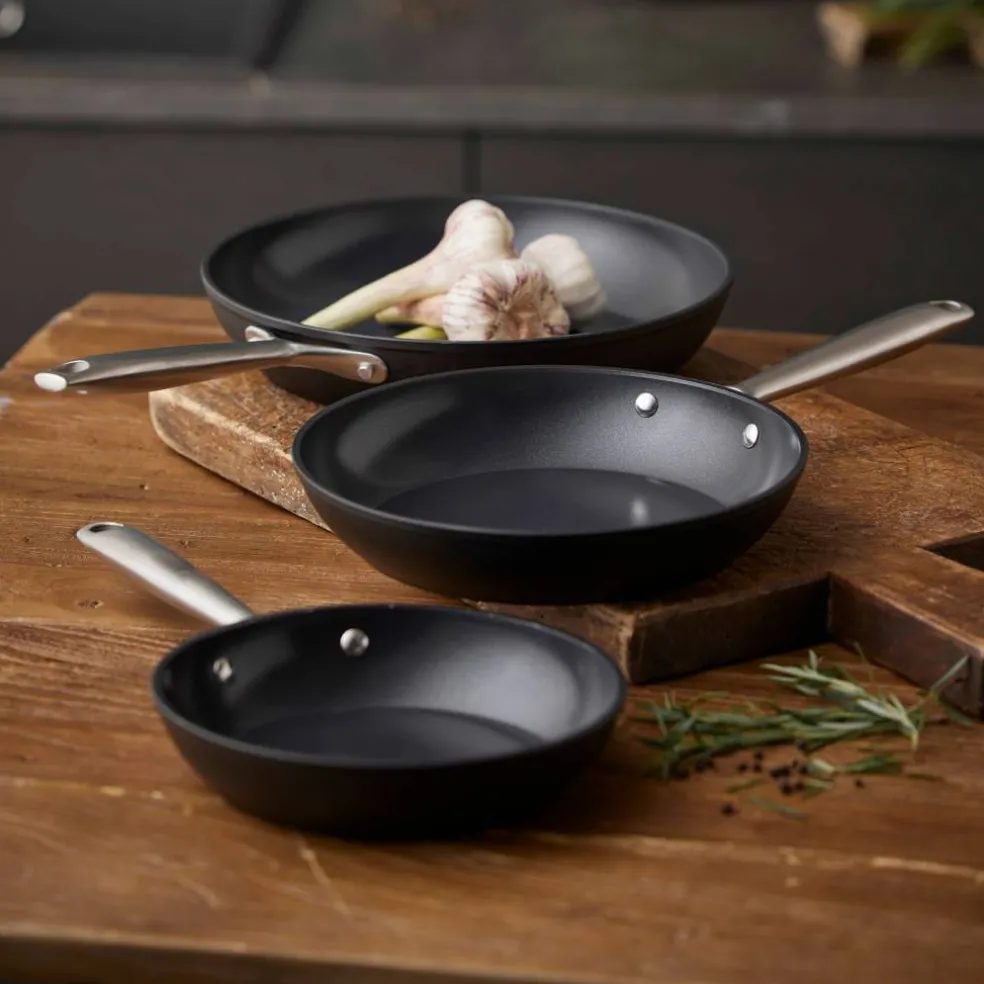Travo stekepanne non-stick 24 cm, svart aluminium