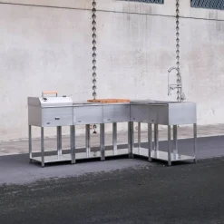 Utekjøkkenpakke L: kullgrill + 4 sidebord + vask, rustfritt stål