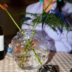 Watery vase